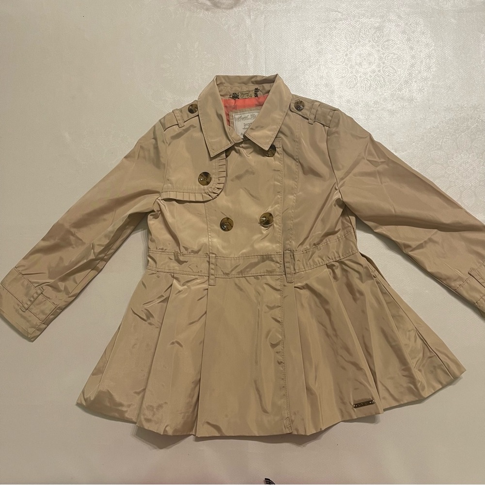 🎯3/$15
Mayoral chic MYRL jacket.